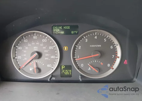 2005 Volvo S40 T5 z USA, uszkodzony, nr VIN YV1MS682552103103